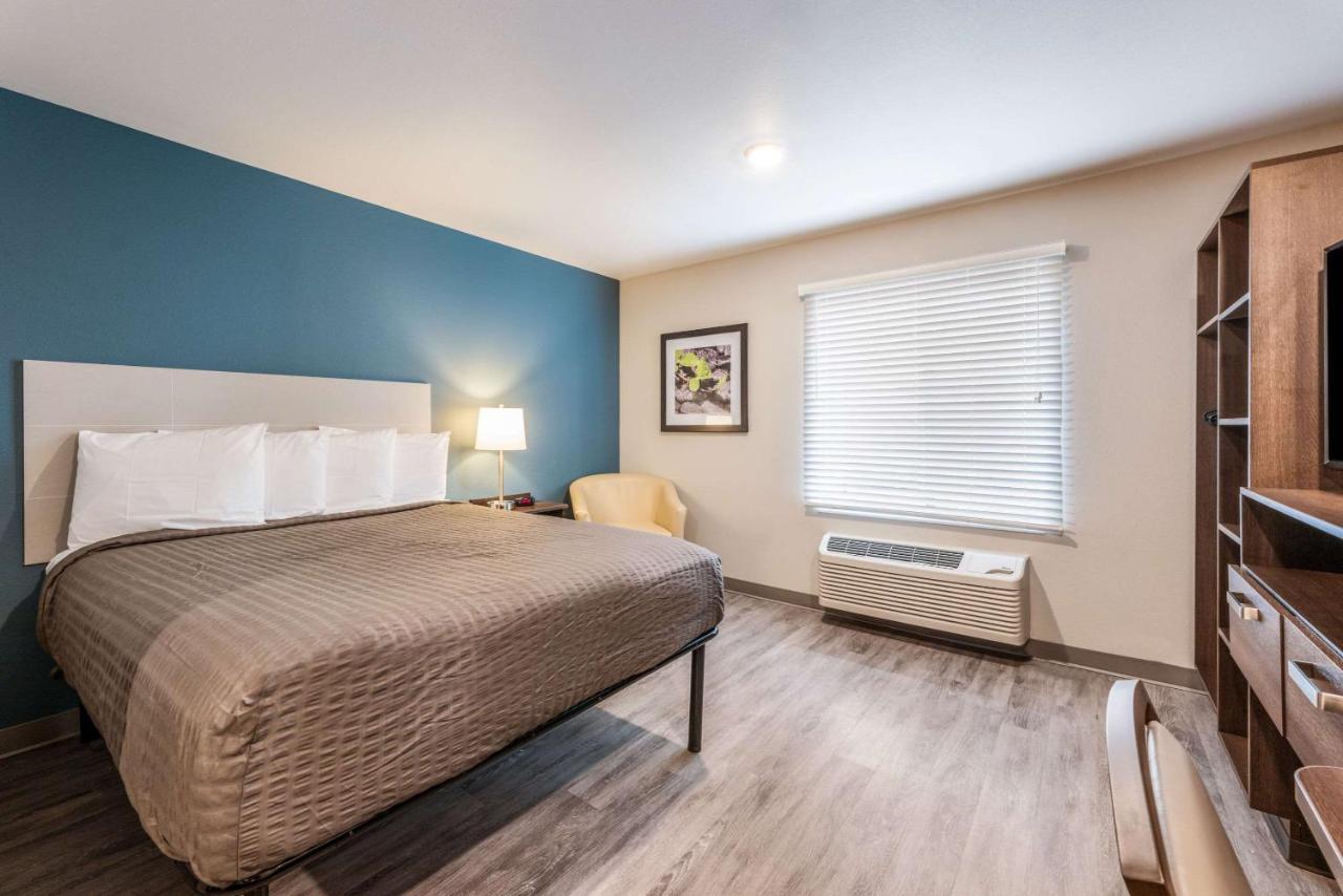 Hotel Woodspring 2*